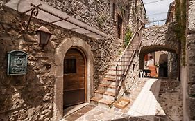 B&B Milleunapietra Romantic Guest House