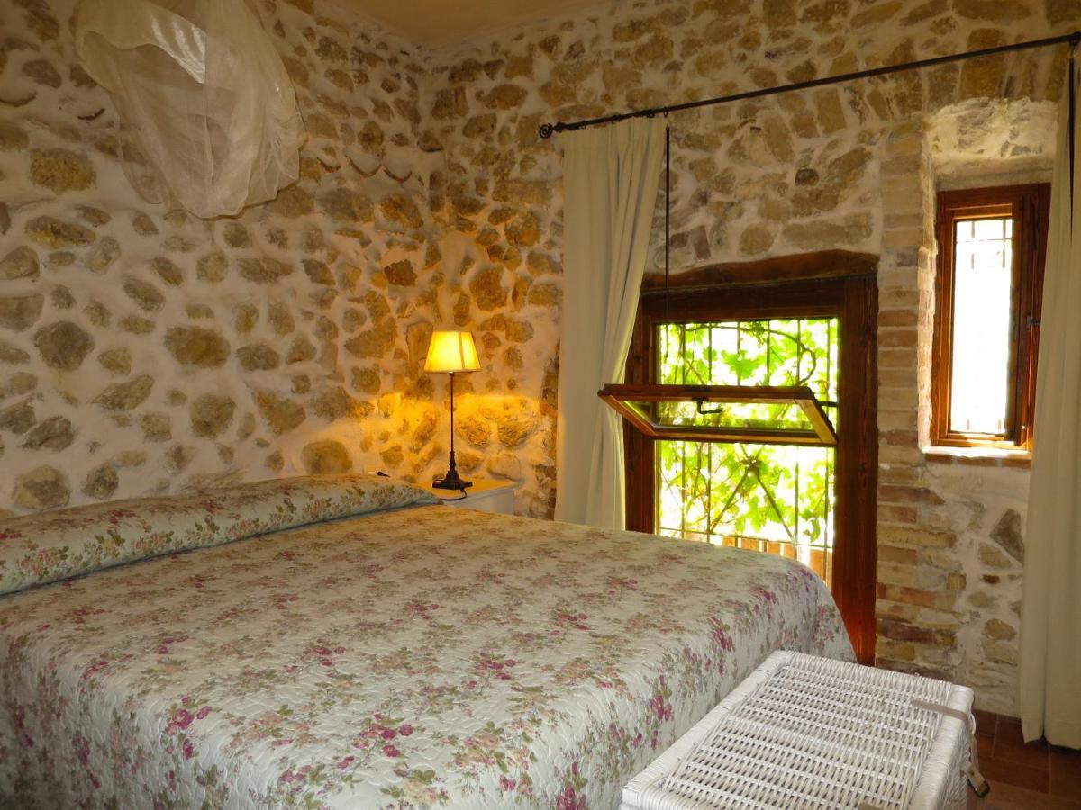 B&B Milleunapietra Romantic Guest House Ausonia Exterior photo