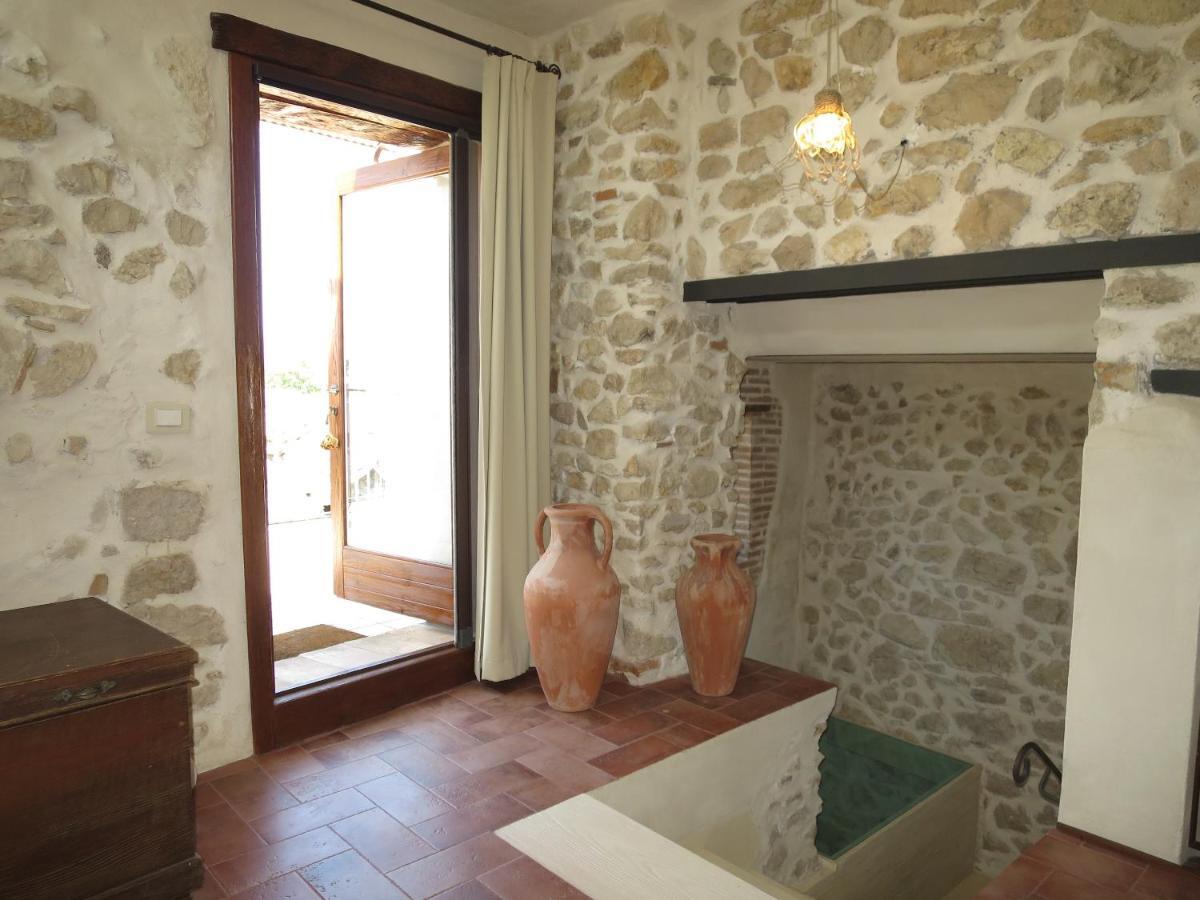B&B Milleunapietra Romantic Guest House Ausonia Exterior photo